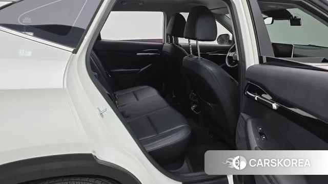 Kia Seltos 2022 Белый из Кореи, фото 3