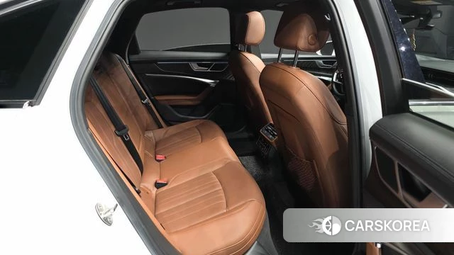 Audi A6 (C8) 2023 Белый из Кореи, фото 3