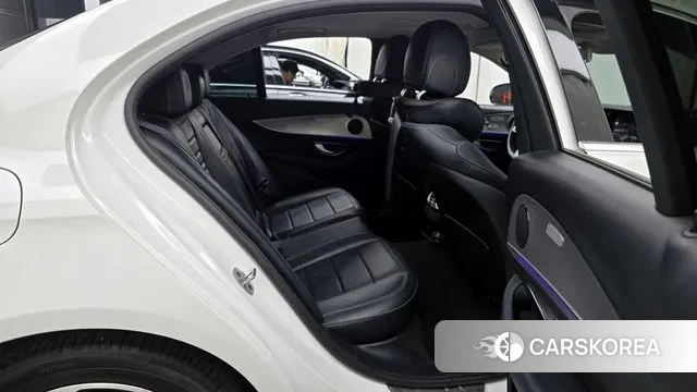 Mercedes-Benz E-Class W213 2018 Белый из Кореи, фото 3