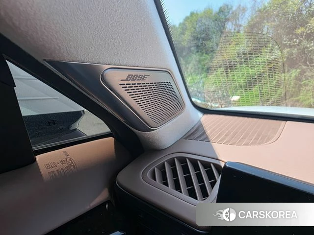 Hyundai Grandeur Hybrid (GN7) 2023 Белый из Кореи, фото 3