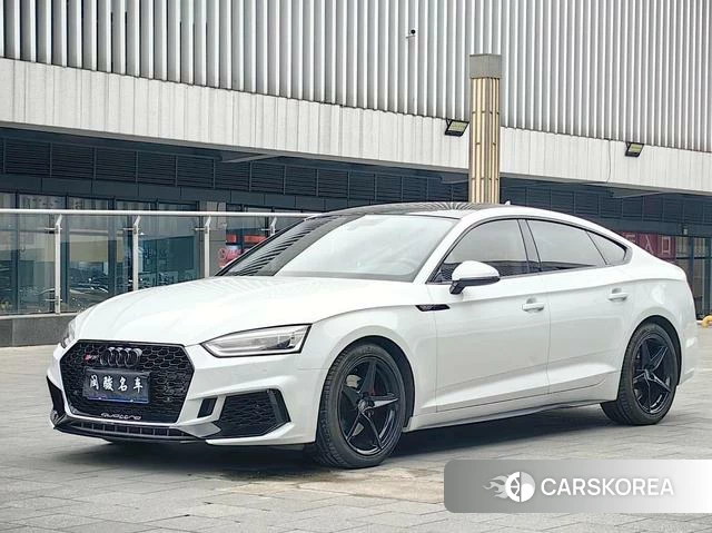 Audi A5 2018 Белый из Китая, фото 3