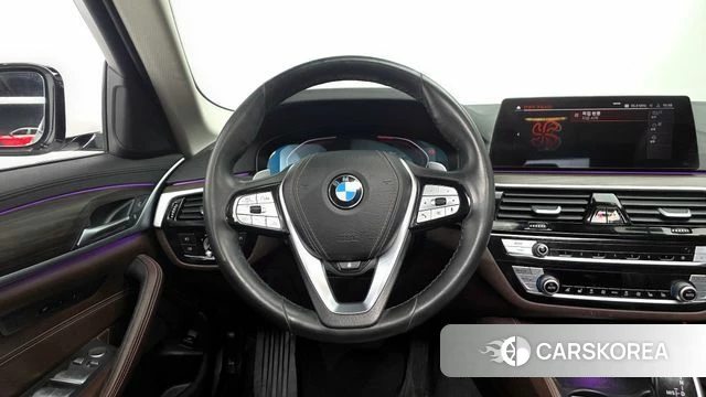 BMW 5 Series (G30) 2020 Белый из Кореи, фото 3