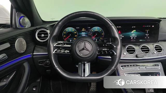 Mercedes-Benz E-Class W213 2021 Белый из Кореи, фото 3