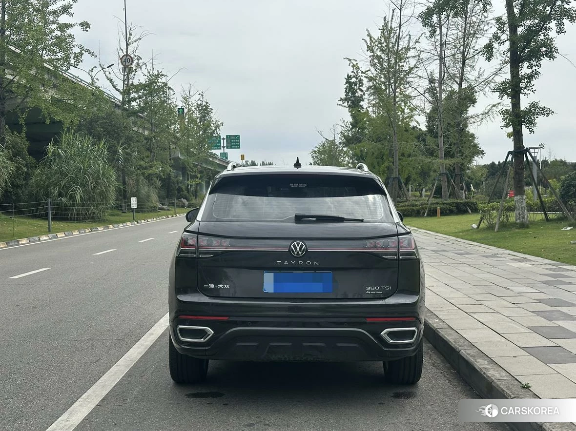 Volkswagen Tanyue 2023 Черный из Китая, фото 3