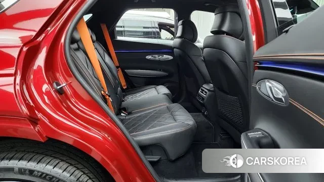 Genesis GV70 2024 Красный из Кореи, фото 3