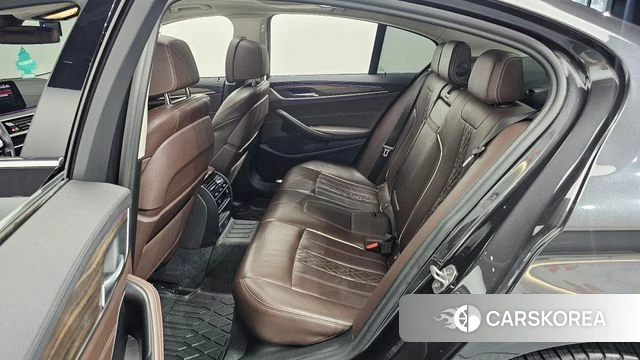 BMW 5 Series (G30) 2019 Серый из Кореи, фото 2