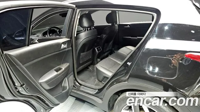 Kia Sportage The Bold 2021 Черный из Кореи, фото 3