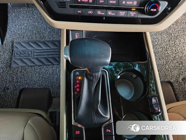 Kia The New Carnival 2020 Белый из Кореи, фото 3