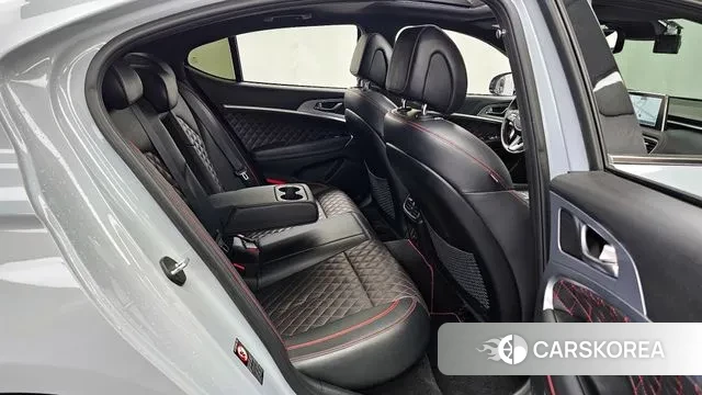 Genesis G70 2018 Светло-серебряный цвет из Кореи, фото 3