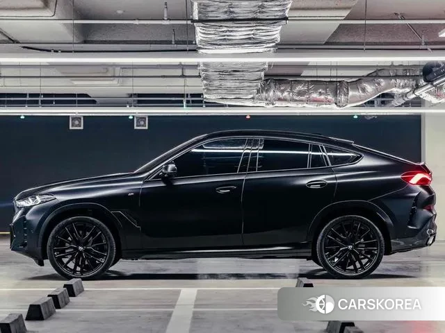 BMW X6 (G06) 2025 Черный из Кореи, фото 3