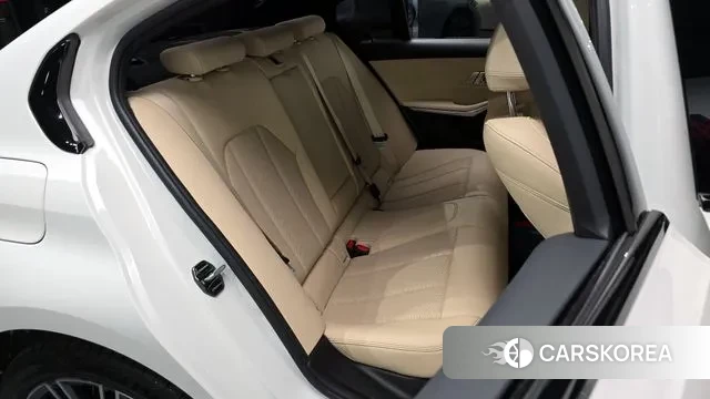 BMW 3 Series (G20) 2022 Белый из Кореи, фото 3