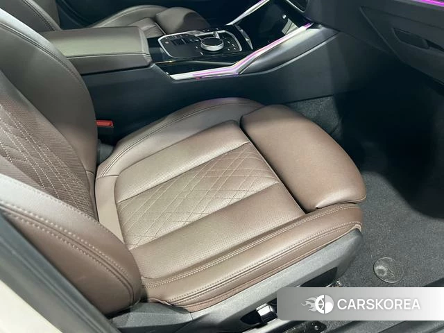 BMW 3 series 2023 Белый из Китая, фото 3