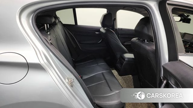 BMW 1 Series (F20) 2018 Серебряный из Кореи, фото 3