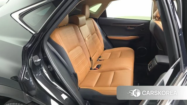 Lexus NX300h 2021 Черный из Кореи, фото 3