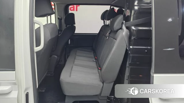 Hyundai Staria 2022 Белый из Кореи, фото 3