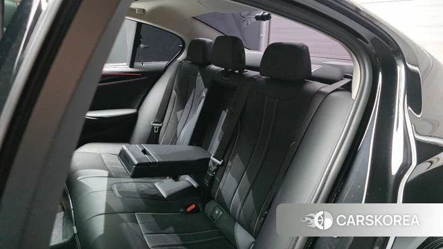 BMW 5 Series (G30) 2022 Черный из Кореи, фото 3