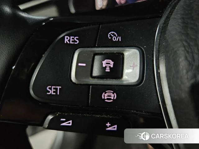 Volkswagen Arteon 2020 Серебристо-серый из Кореи, фото 3