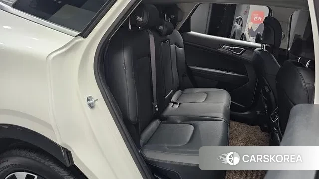 Kia Sportage 5th Generation Hybrid 2024 Белый из Кореи, фото 3