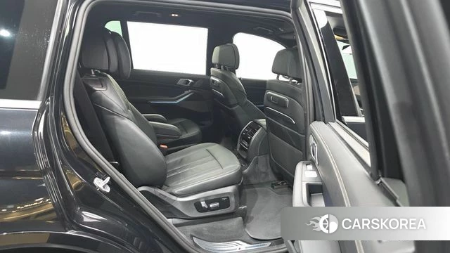 BMW X7 (G07) 2025 Черный из Кореи, фото 3