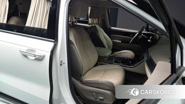 Kia Carnival 4th generation 2022 Белый из Кореи, фото 3