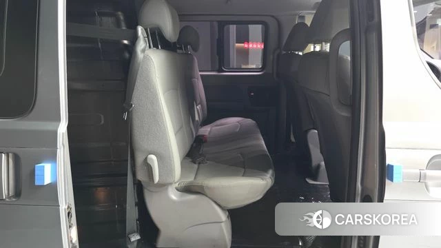 Hyundai The New Grand Starex 2018 Серебристо-серый из Кореи, фото 3