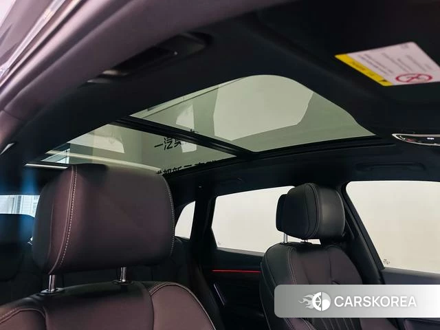 Audi Q5L 2023 Черный из Китая, фото 3