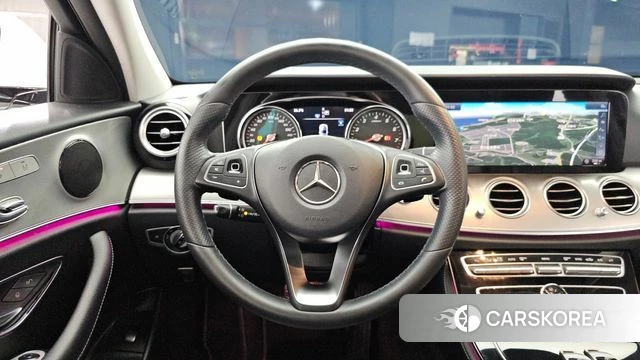 Mercedes-Benz E-Class W213 2018 Белый из Кореи, фото 3