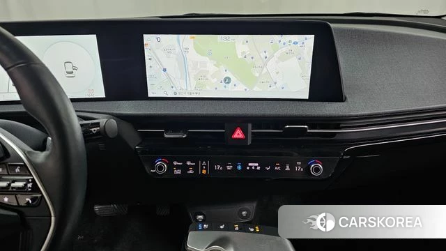 Kia EV6 2023 Жемчужный цвет из Кореи, фото 3