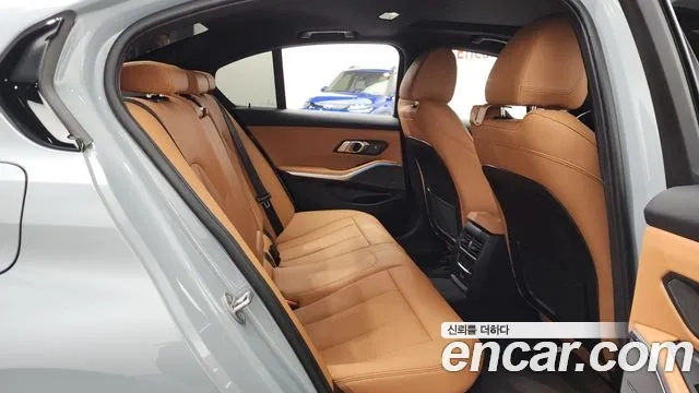 BMW 3 Series (G20) 2023 Светло-серебряный цвет из Кореи, фото 3