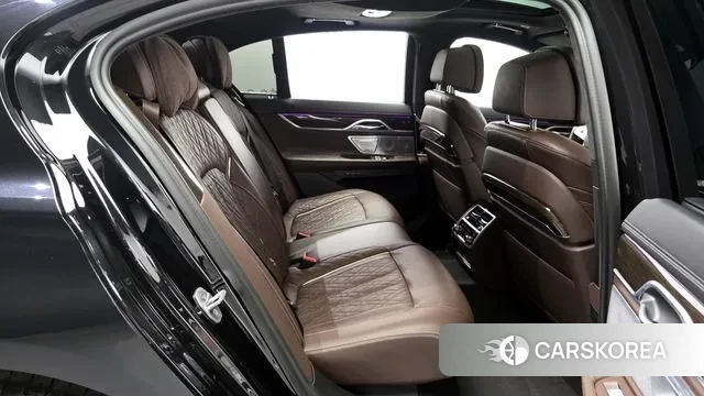 BMW 7 Series (G11) 2022 Черный из Кореи, фото 3