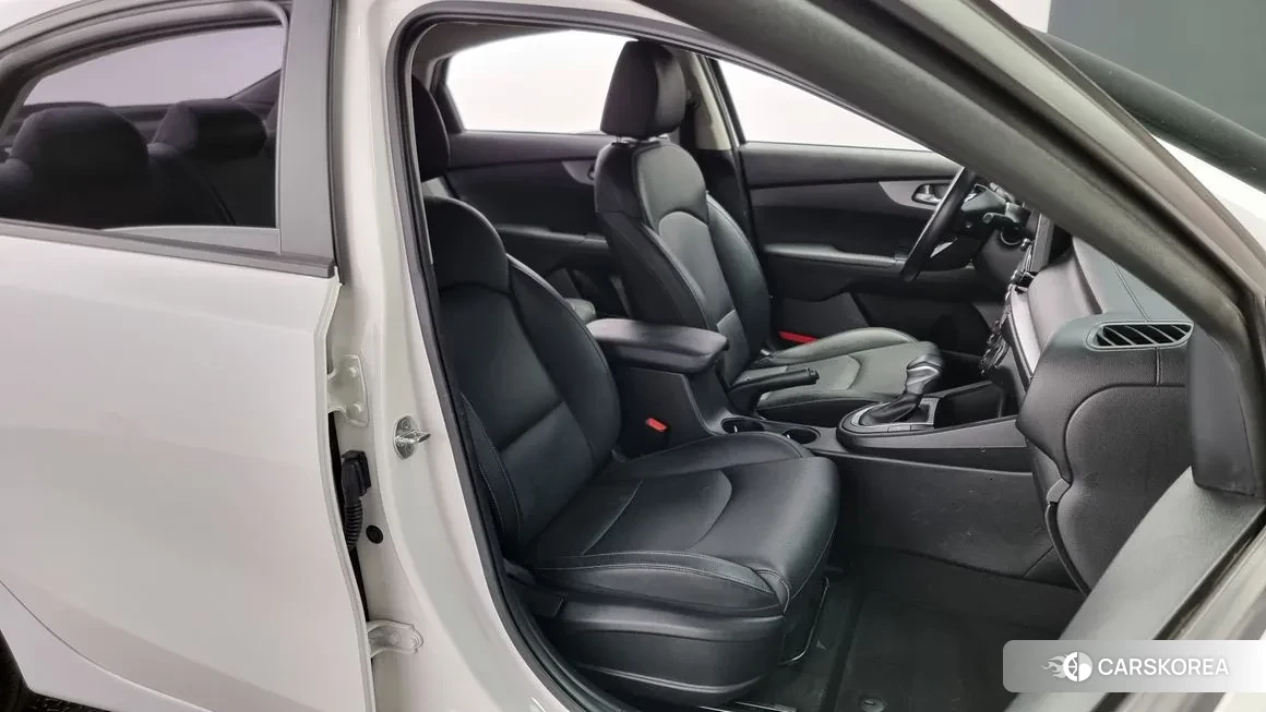 Kia Come New K3 2020 Белый из Кореи, фото 3