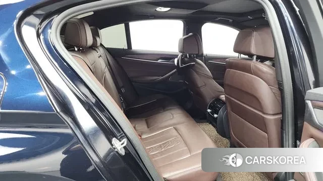 BMW 5 Series (G30) 2021 Черный из Кореи, фото 3