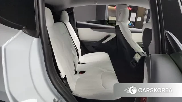 Tesla Model Y 2025 Белый из Кореи, фото 3