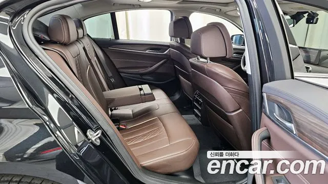 BMW 5 Series (G30) id 2210686 из Кореи 3