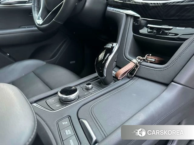 Cadillac XT6 2023 Белый из Китая, фото 3