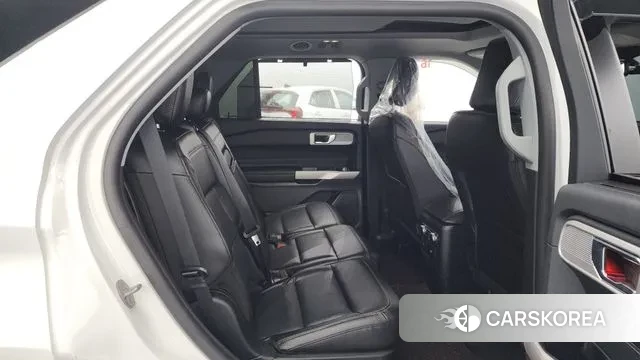 Ford Explorer 6th Generation 2022 Белый из Кореи, фото 3