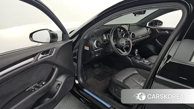 Audi New A3 2020 Черный из Кореи, фото 3