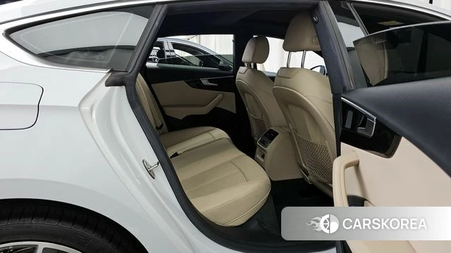 Audi A5 (F5) 2021 Белый из Кореи, фото 3