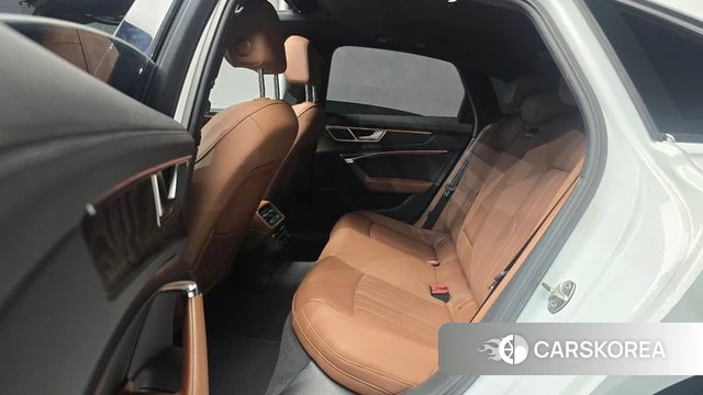 Audi A6 (C8) 2021 Белый из Кореи, фото 3