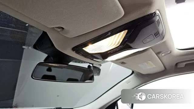 BMW 5 Series (G30) 2019 Белый из Кореи, фото 3