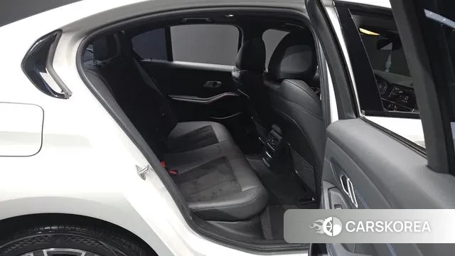 BMW 3 Series (G20) 2022 Белый из Кореи, фото 3