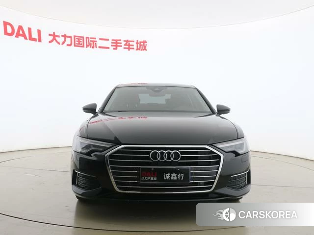 Audi A6L 2021 Черный из Китая, фото 3