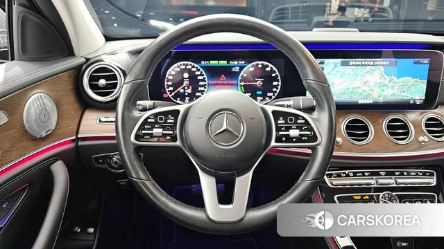 Mercedes-Benz E-Class W213 2020 Серый из Кореи, фото 3
