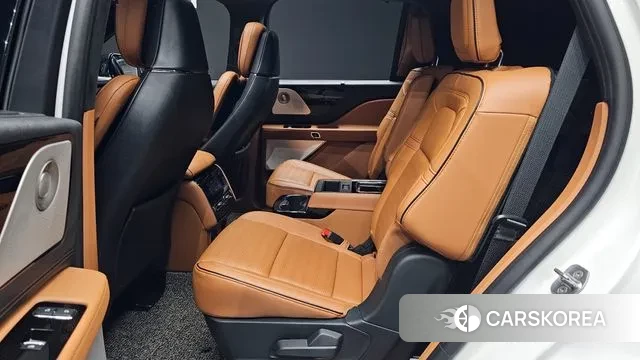 Lincoln Aviator 2nd generation 2021 Белый из Кореи, фото 3