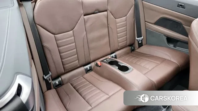 BMW 4 Series (G22) 2023 Белый из Кореи, фото 3