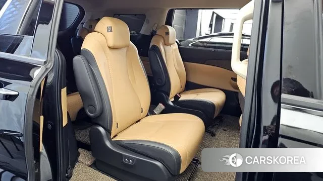 Kia Carnival 4th generation 2023 Черный из Кореи, фото 3