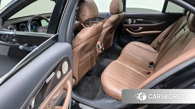 Mercedes-Benz E-Class W213 2022 Черный из Кореи, фото 3