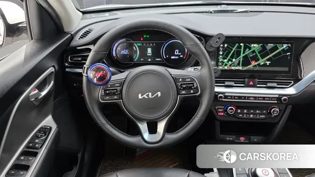 Kia Niro Plus 2022 Белый из Кореи, фото 3