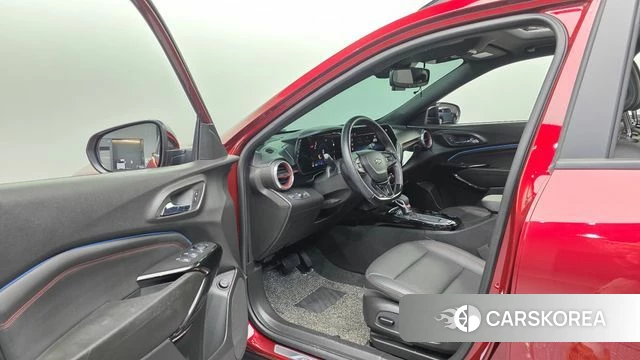 Chevrolet (GM Daewoo) Trax Crossover 2023 Красный из Кореи, фото 3