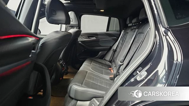 BMW X4 (G02) 2025 Черный из Кореи, фото 3